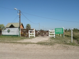 ACCESO AL LOTEO